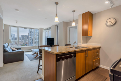 2707 688 Abbott Street, Vancouver, BC, Vancouver — Apartment/Condo for sale