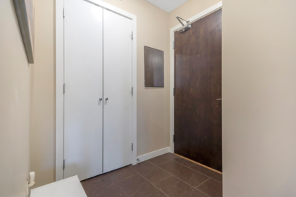 2707 688 Abbott Street, Vancouver, BC, Vancouver — Apartment/Condo for sale