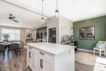 8 2033 Mckenzie Road, Abbotsford, BC, Abbotsford — Townhouse for sale