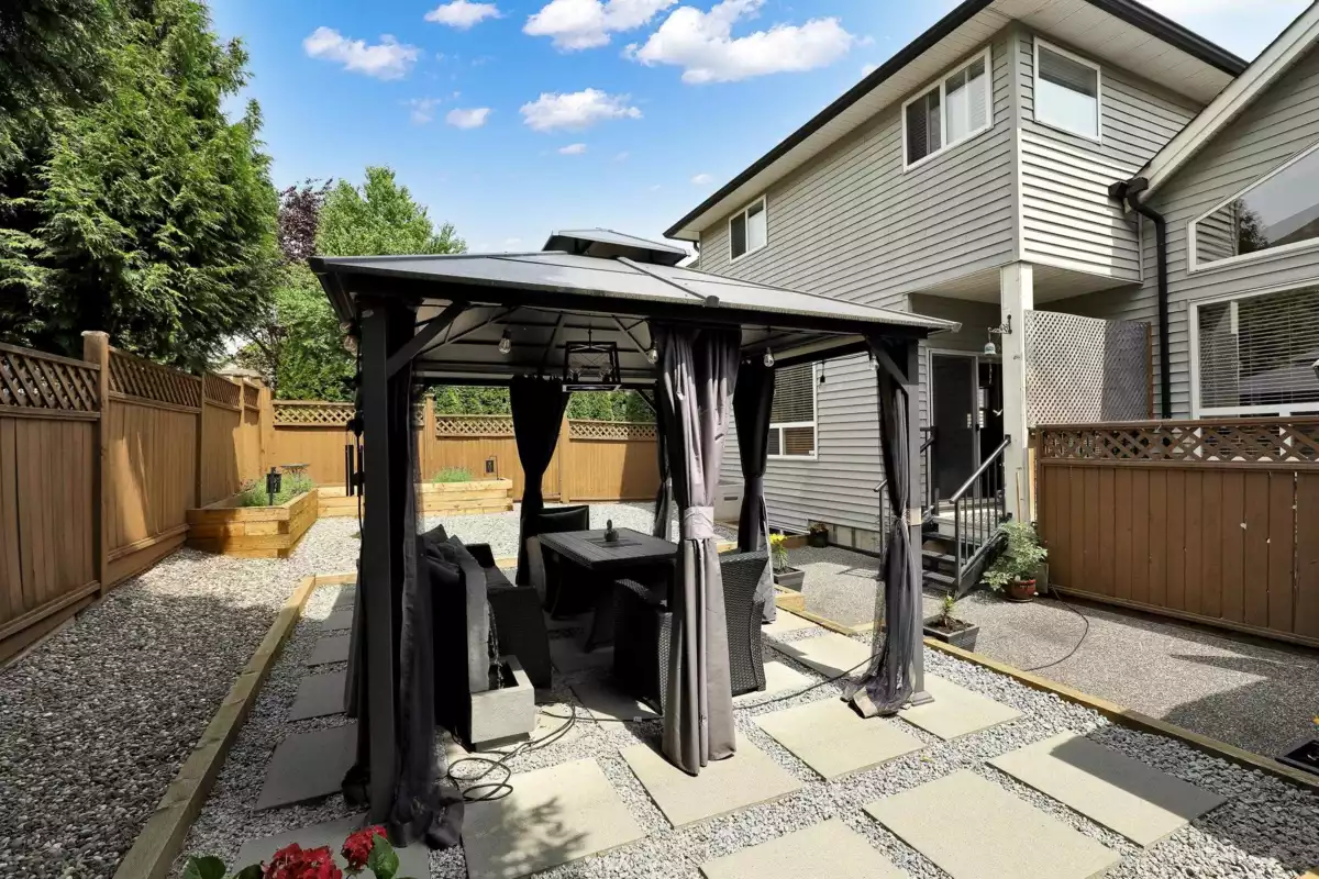 Hot Tub / Spa Photo of 6847 196b Street, Langley, BC