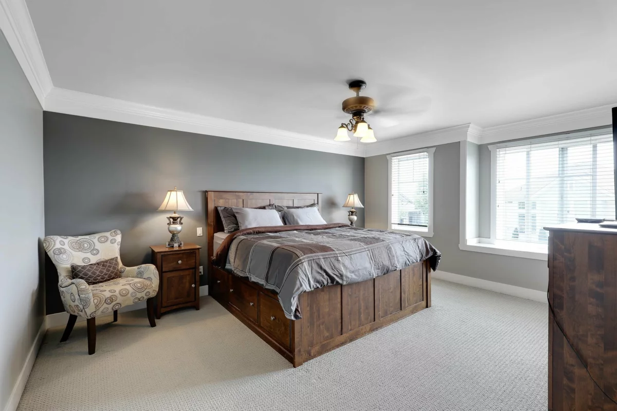 Powder Room Photo of 6847 196b Street, Langley, BC