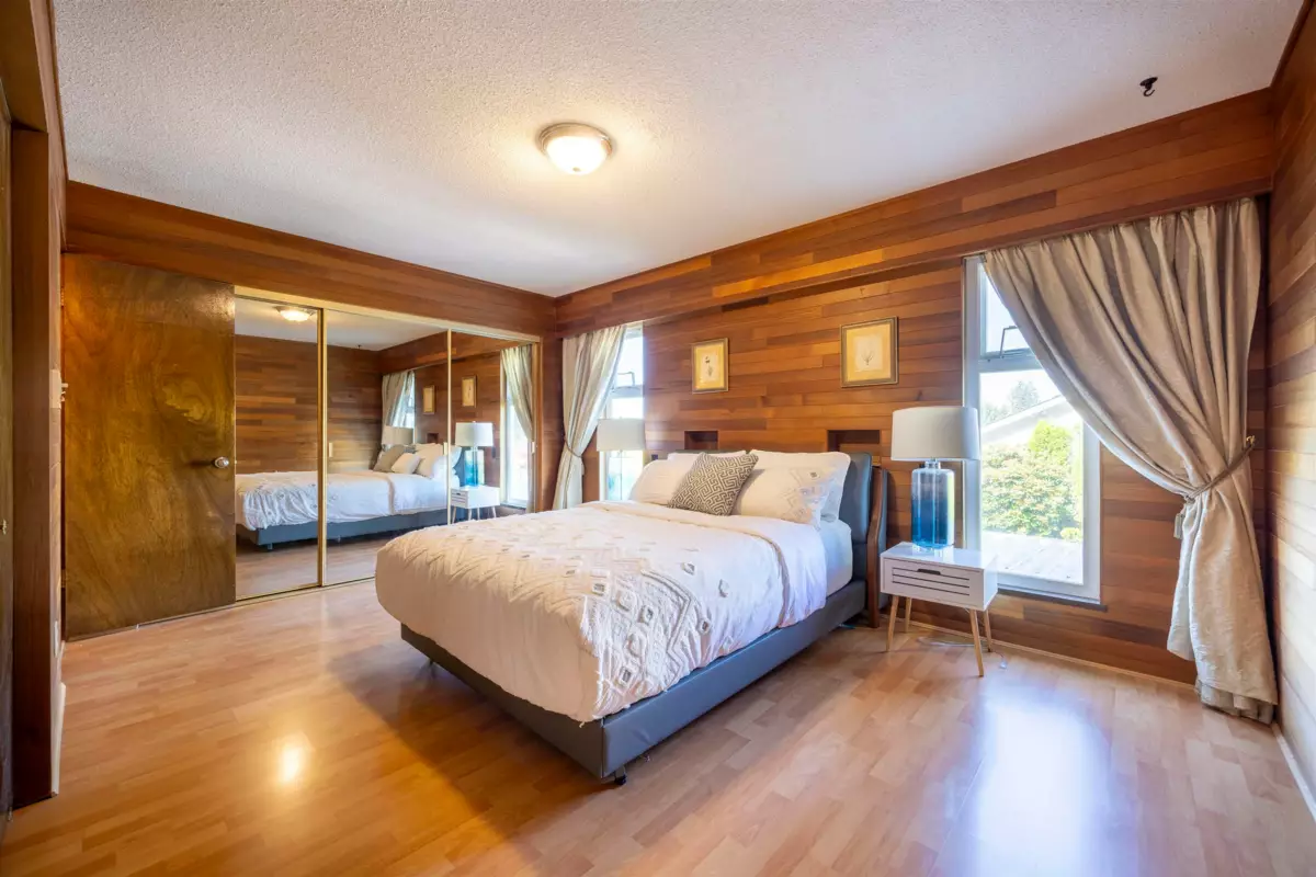 Mudroom Photo of 528 Ascot Street, Coquitlam, BC