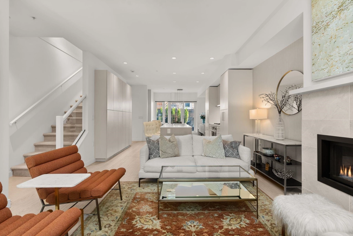 Dining Area Photo of 2 4050 Ash Street, Vancouver, BC
