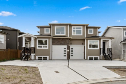 32546 Higginbottom Court, Mission, BC, Mission BC — 6 bed half duplex for sale