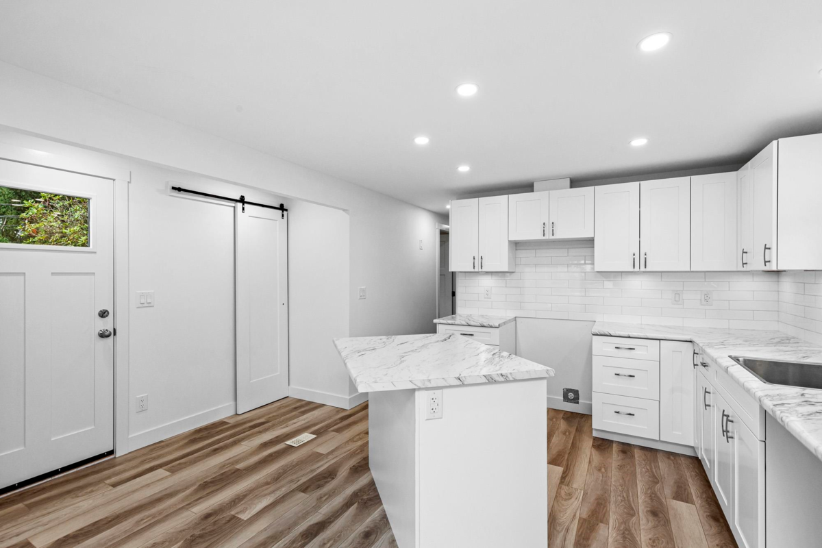 Bedroom 3 Photo of 10 34519 Lougheed Highway, Mission, BC