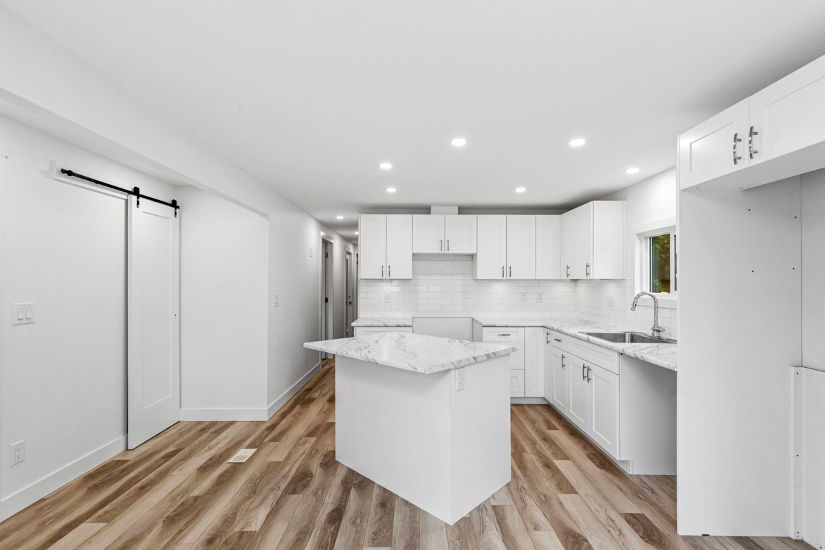 Bedroom 4 Photo of 10 34519 Lougheed Highway, Mission, BC