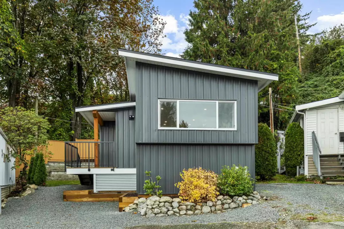 Family Room Photo of 10 34519 Lougheed Highway, Mission, BC