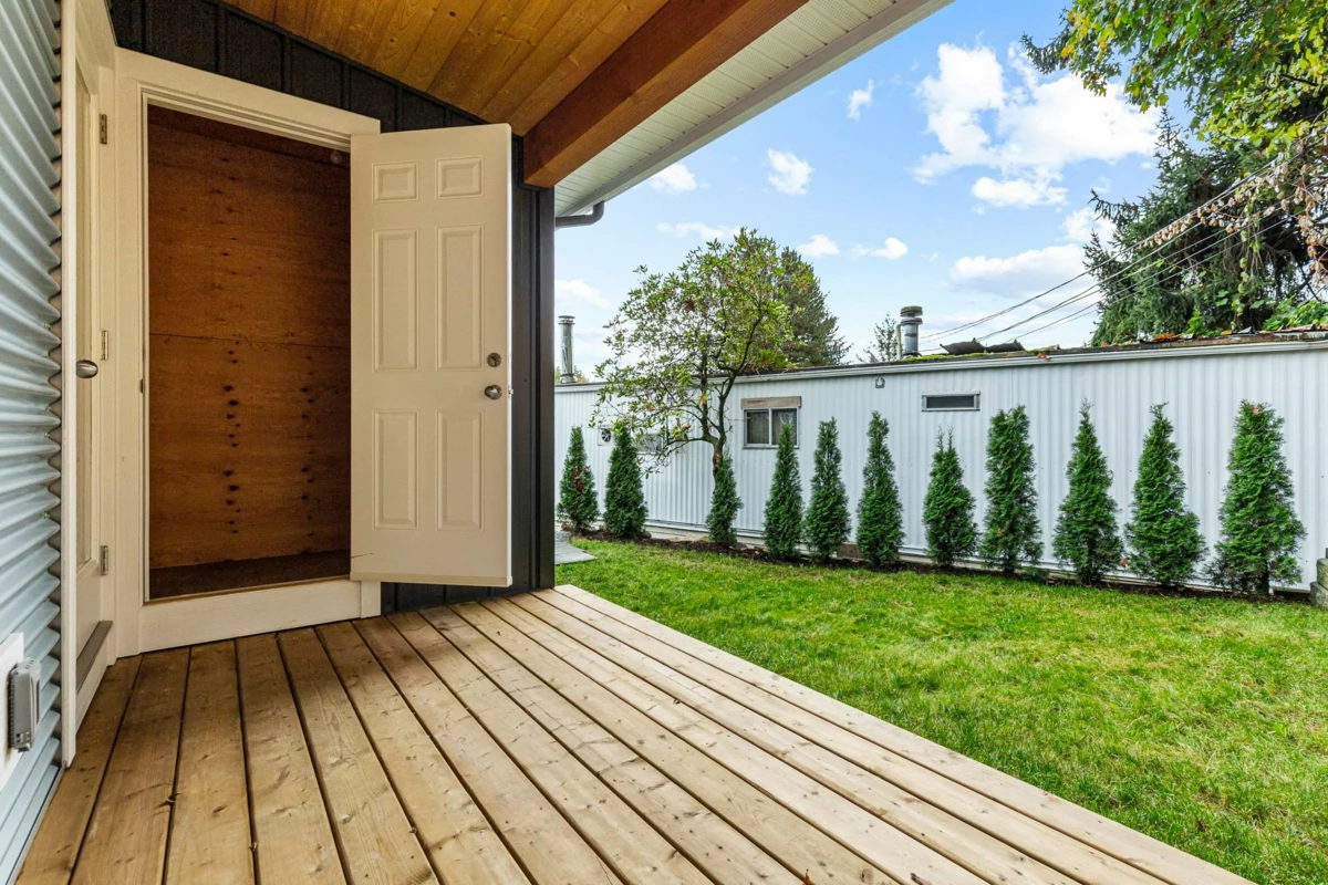 Garage Interior Photo of 10 34519 Lougheed Highway, Mission, BC