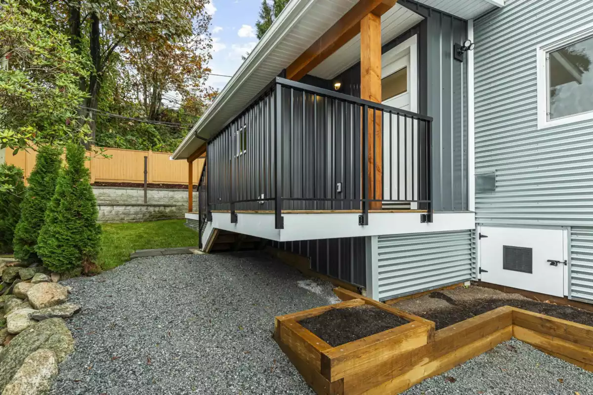 Kitchen Photo of 10 34519 Lougheed Highway, Mission, BC