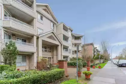 217 8139 121a Street, Surrey, BC, Surrey — Apartment/Condo for sale
