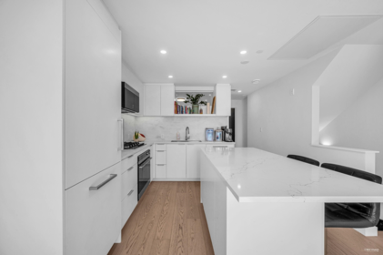 116 650 E 2nd Street, North Vancouver, BC, North Vancouver — Townhouse for sale