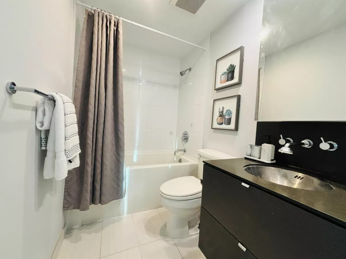 Bedroom 3 Photo of 1203 1252 Hornby Street, Vancouver, BC