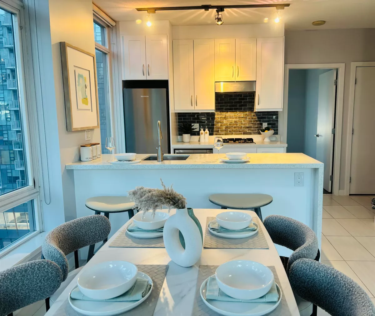 Family Room Photo of 1203 1252 Hornby Street, Vancouver, BC