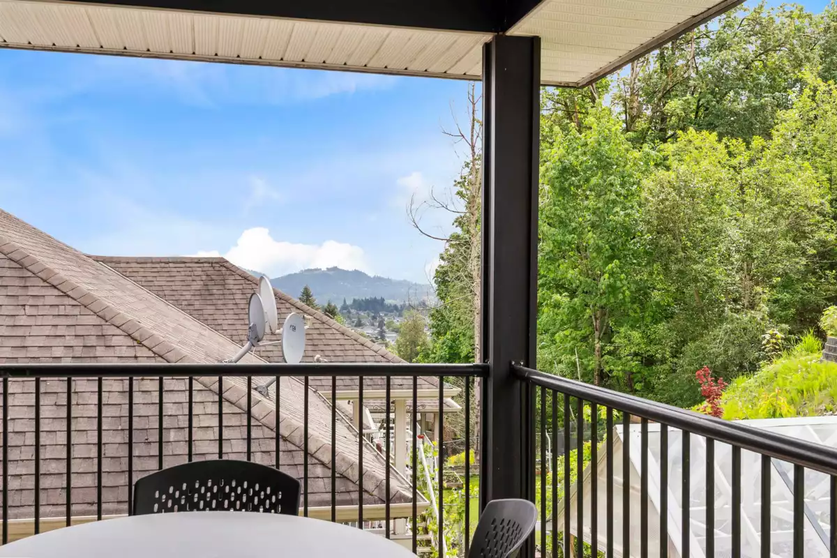 Outdoor Deck Photo of 3554 Thurston Place, Abbotsford, BC