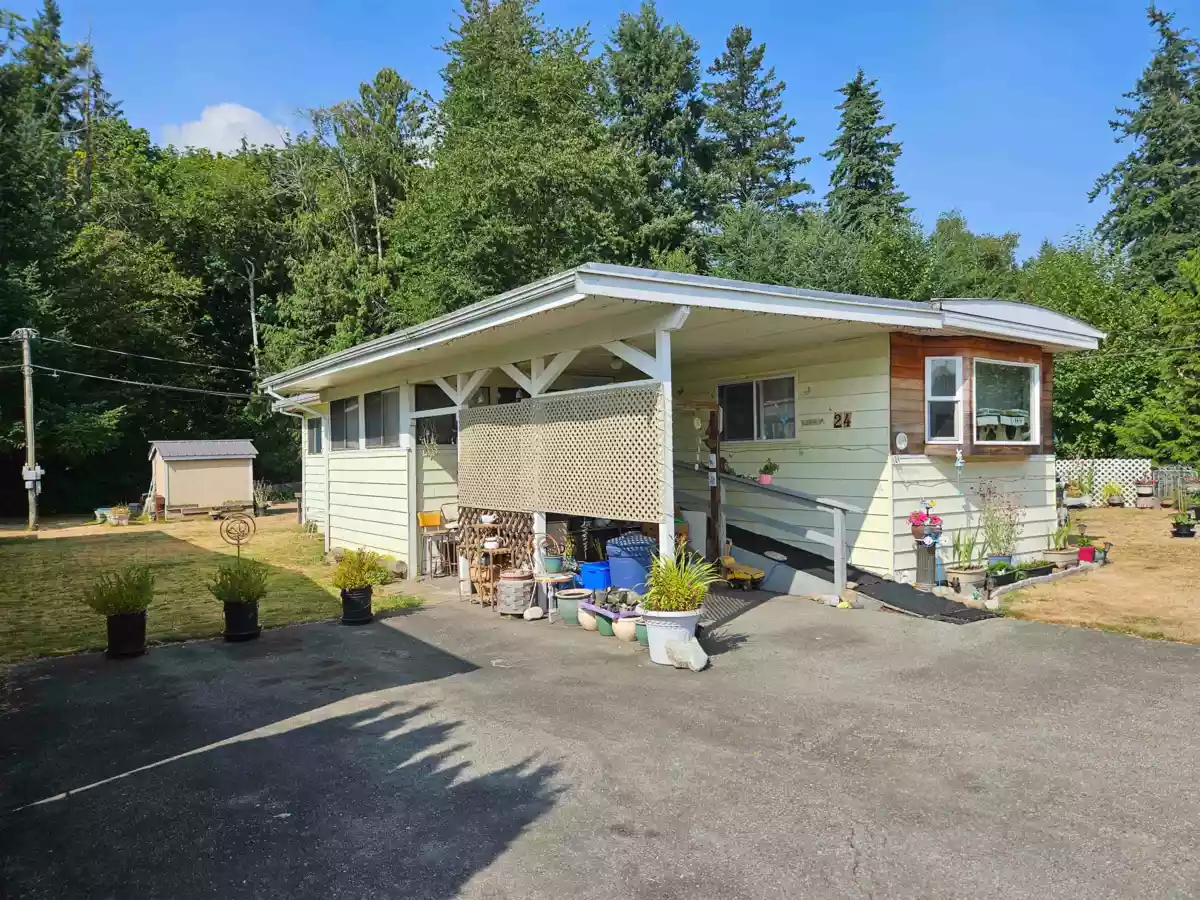 Exterior Front Photo of 24 4426 232 Street, Langley, BC