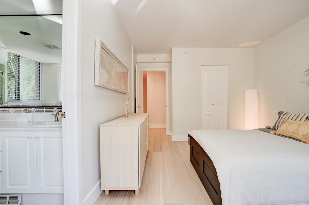 Office / Den Photo of 301 5775 Hampton Place, Vancouver, BC