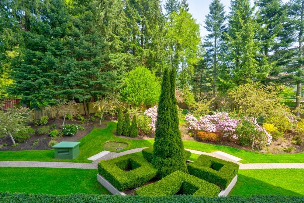 Outdoor Kitchen Photo of 301 5775 Hampton Place, Vancouver, BC