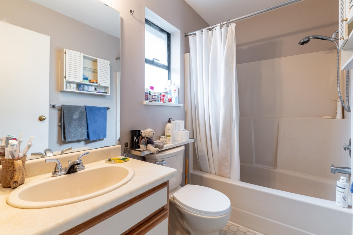 Bedroom 4 Photo of 3171 Chatham Street, Richmond, BC