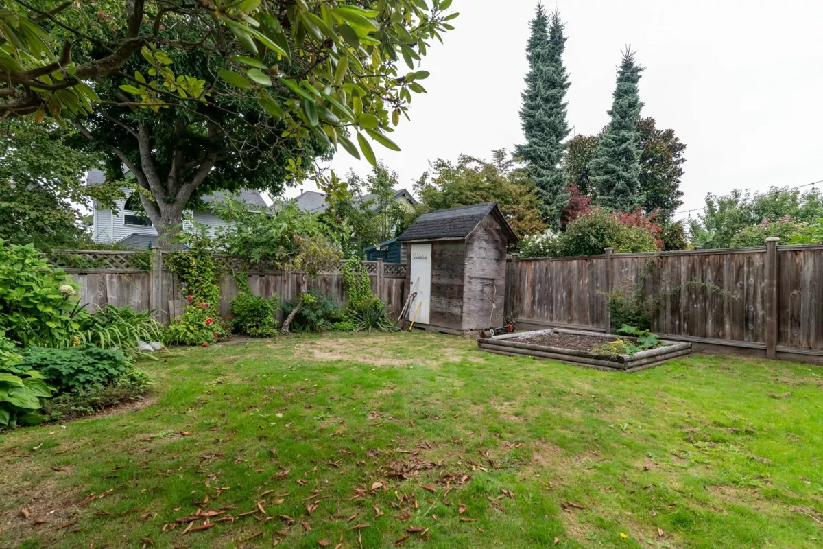 Front Yard Photo of 3171 Chatham Street, Richmond, BC