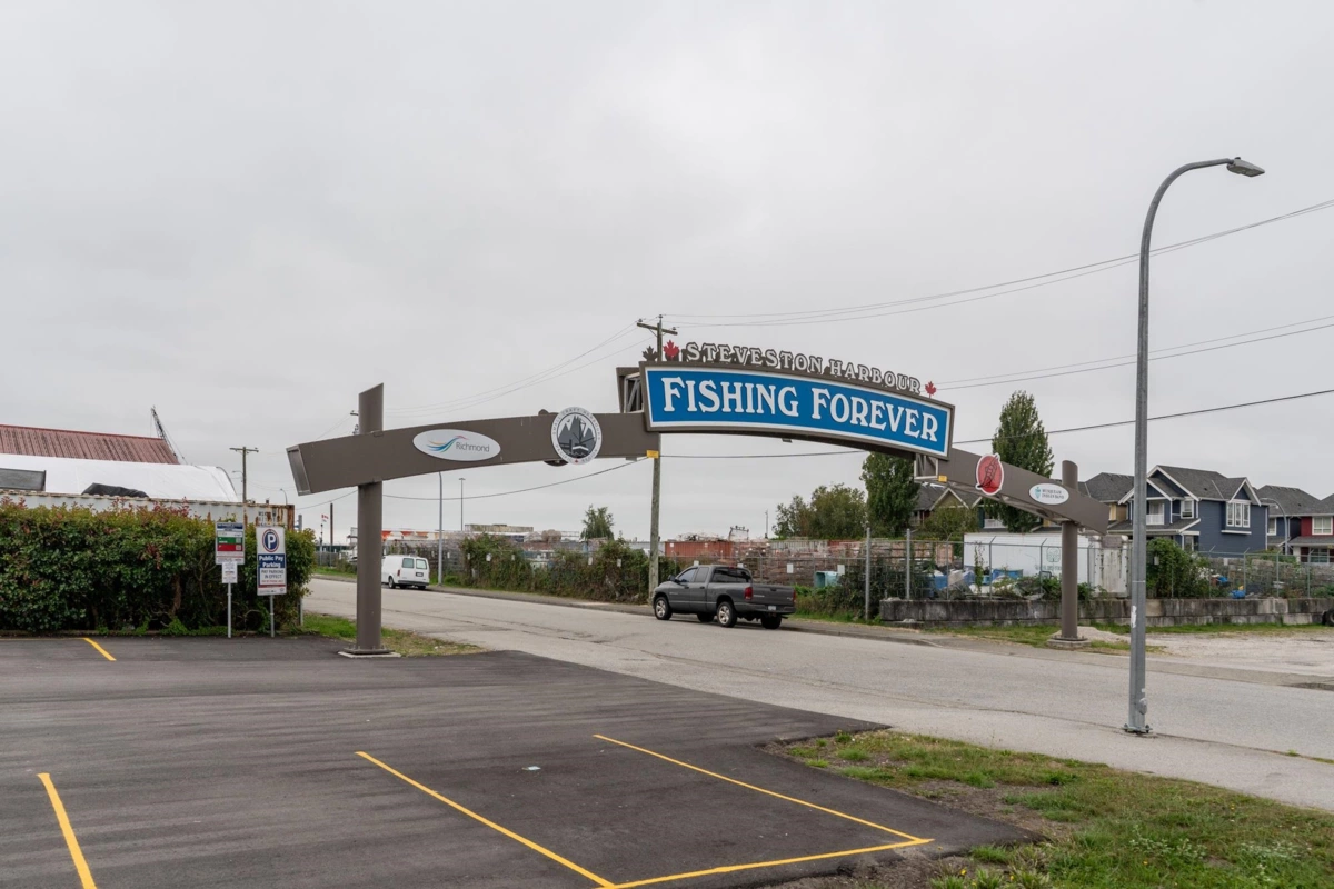 Garden / Landscaping Photo of 3171 Chatham Street, Richmond, BC
