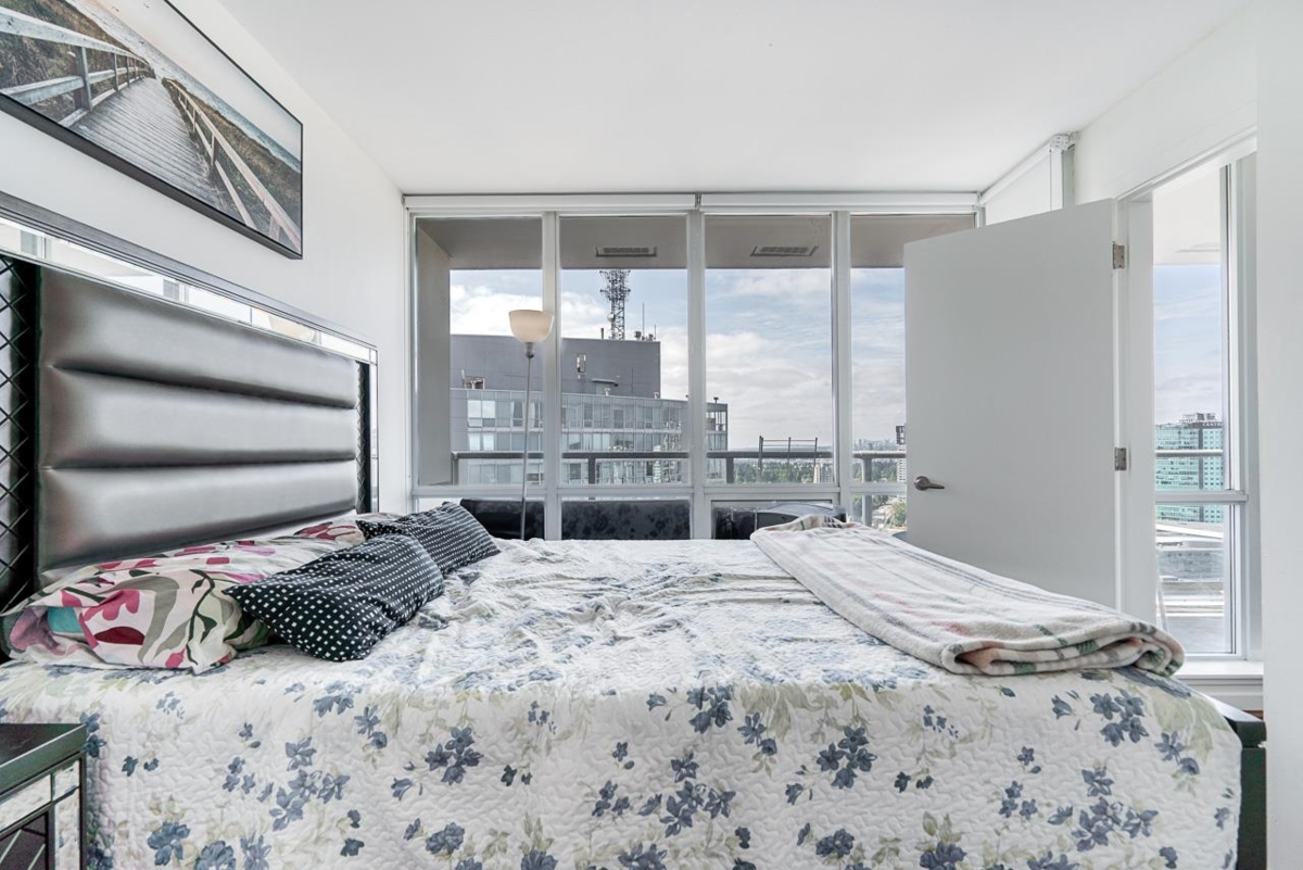 Family Room Photo of 3504 13688 100 Avenue, Surrey, BC