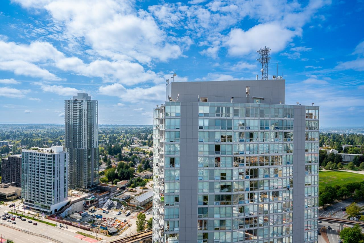 Garage Interior Photo of 3504 13688 100 Avenue, Surrey, BC