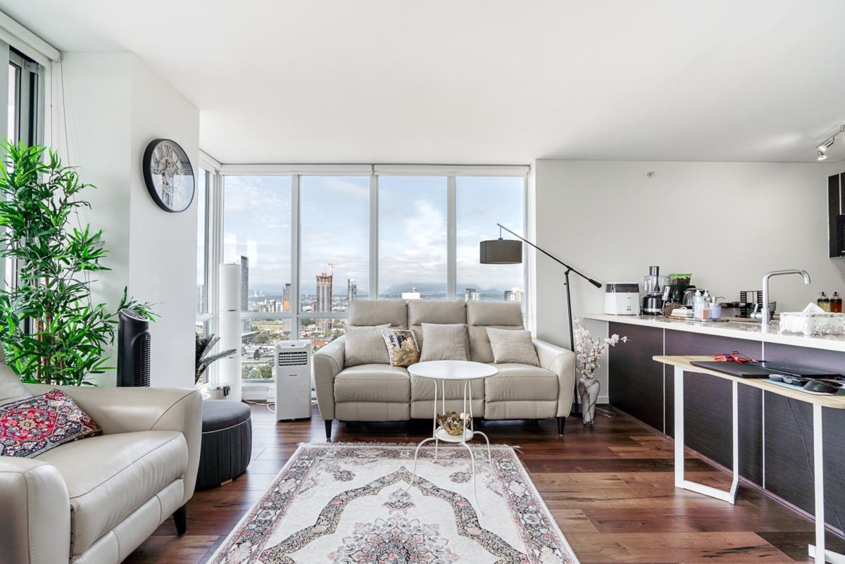 Office / Den Photo of 3504 13688 100 Avenue, Surrey, BC