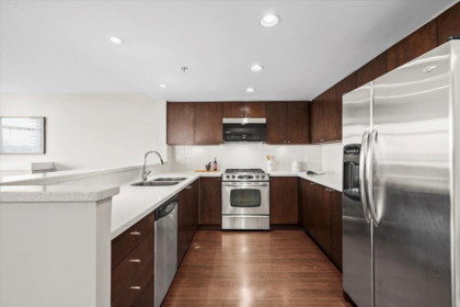 602 8120 Lansdowne Road, Richmond, BC, Richmond — Apartment/Condo for sale