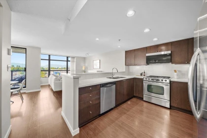 602 8120 Lansdowne Road, Richmond, BC, Richmond — Apartment/Condo for sale