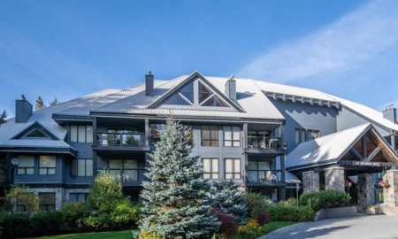 201 4821 Spearhead Drive, Whistler, BC, Whistler — Apartment/Condo for sale