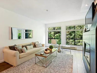 201 4821 Spearhead Drive, Whistler, BC, Whistler — Apartment/Condo for sale