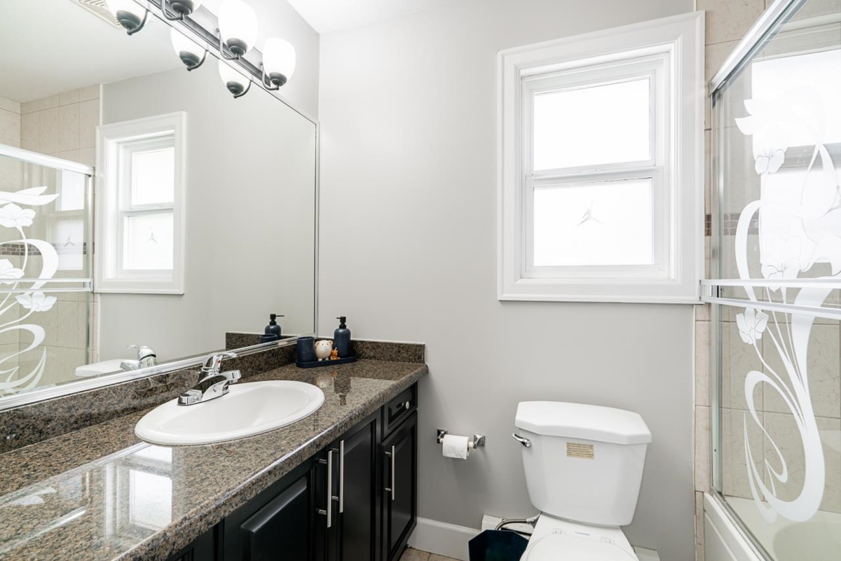 Office / Den Photo of 7077 149a Street, Surrey, BC