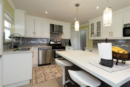 10711 Seamount Road, Richmond, BC, Richmond — Single Family Residence for sale