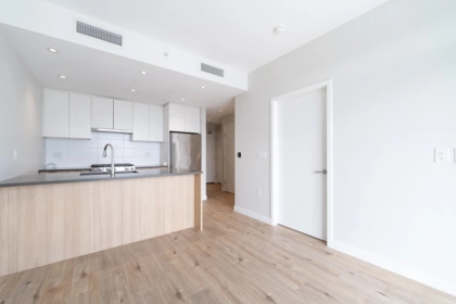 324 3430 E Kent Avenue, Vancouver, BC, Vancouver — Apartment/Condo for sale