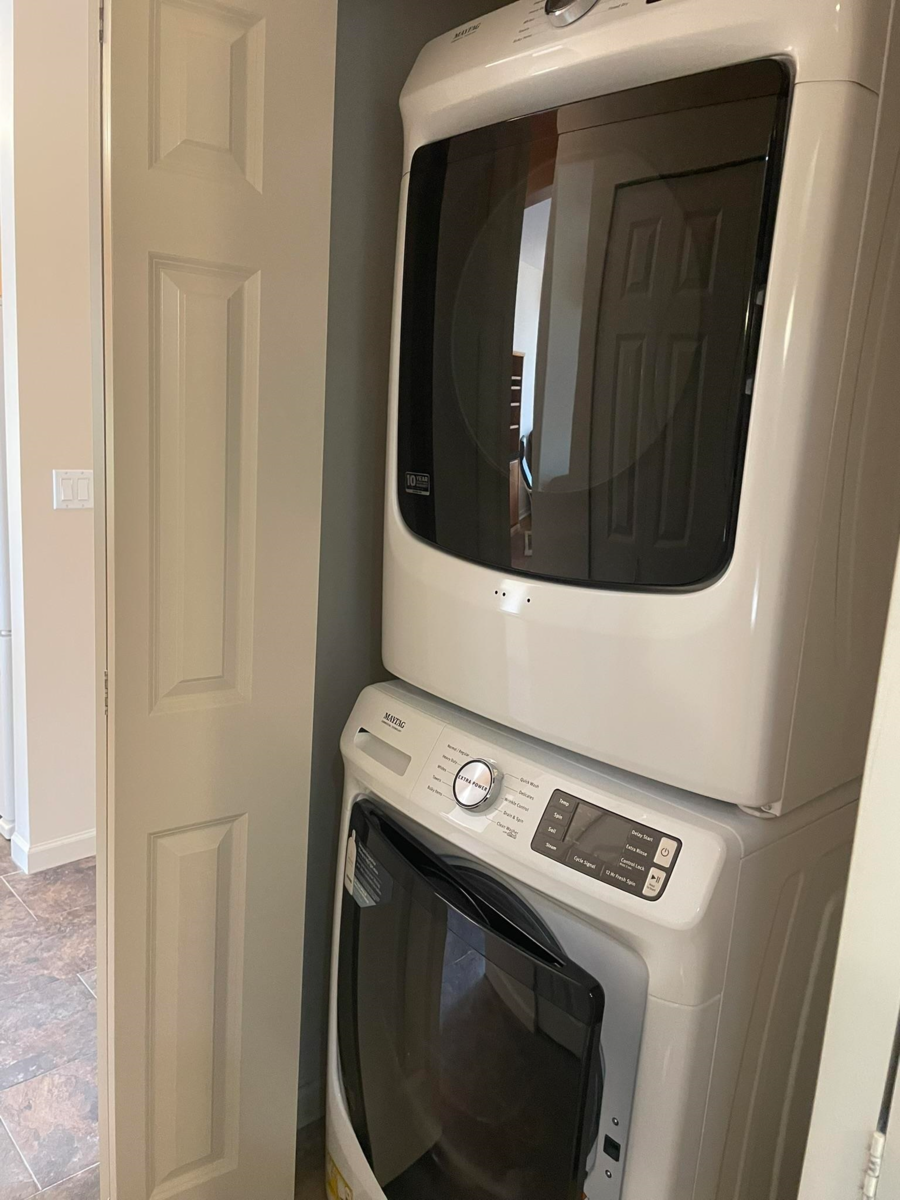Walk-In Closet Photo of 207 580 Raven Woods Drive, North Vancouver, BC