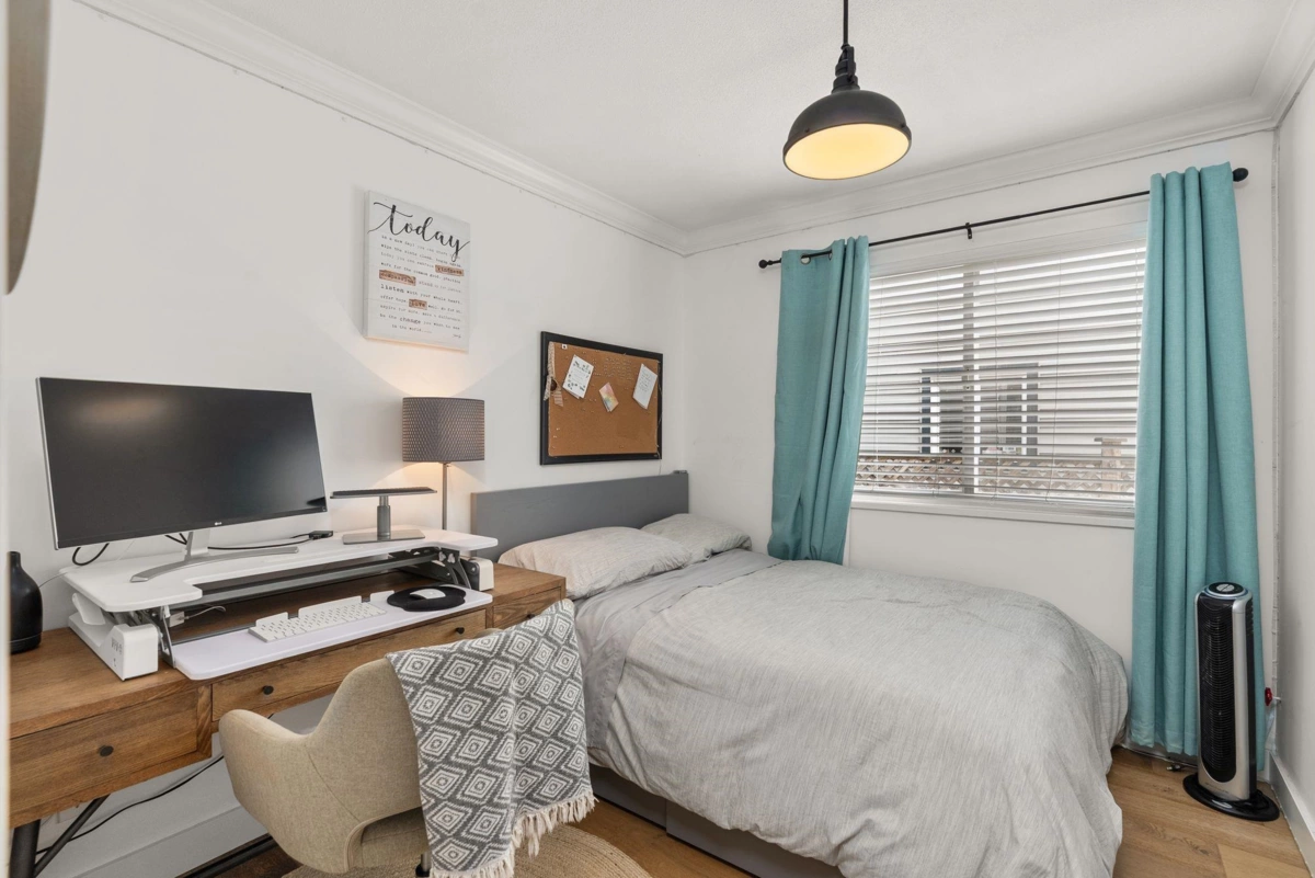 Hallway Photo of 6185 170a Street, Surrey, BC