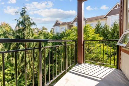 306 15268 18 Avenue, Surrey, BC, Surrey — Apartment/Condo for sale