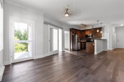 306 15268 18 Avenue, Surrey, BC, Surrey — Apartment/Condo for sale