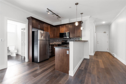 306 15268 18 Avenue, Surrey, BC, Surrey — Apartment/Condo for sale