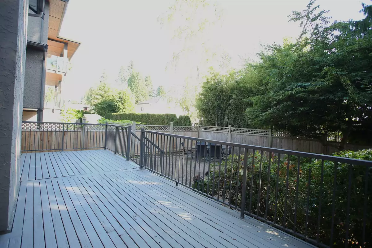 Basement Recreation Room Photo of 13572 14a Avenue, Surrey, BC