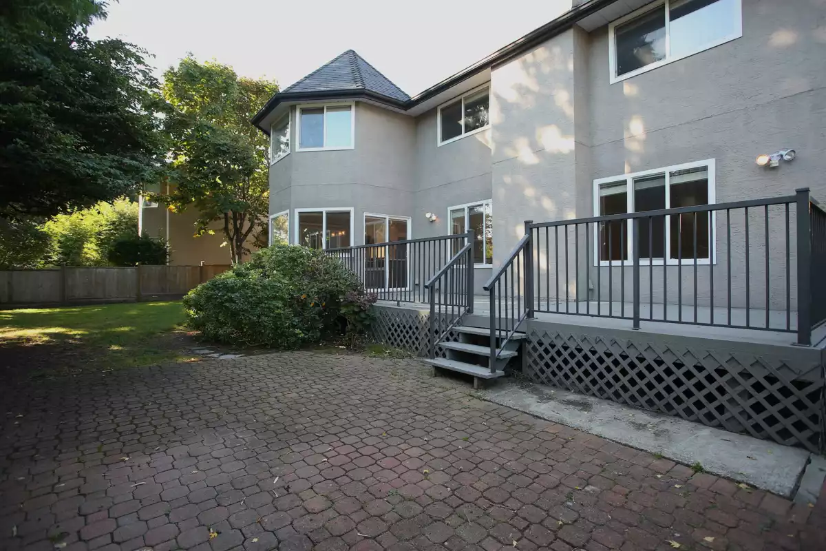 Loft / Bonus Room Photo of 13572 14a Avenue, Surrey, BC