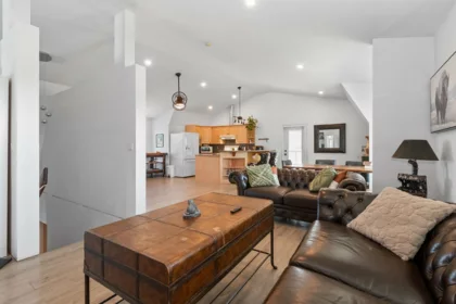 Garage Interior Photo of 6050 Chadsey Road, Chilliwack, BC