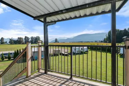 Hot Tub / Spa Photo of 6050 Chadsey Road, Chilliwack, BC