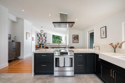 1723 Hammond Avenue, Coquitlam, BC, Coquitlam — Single Family Residence for sale