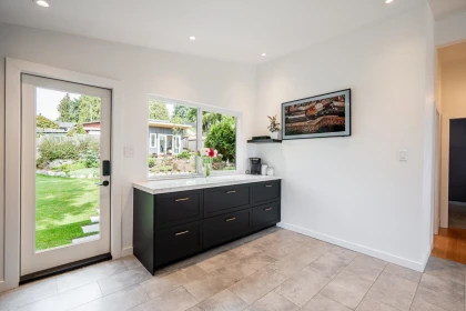 1723 Hammond Avenue, Coquitlam, BC, Coquitlam — Single Family Residence for sale