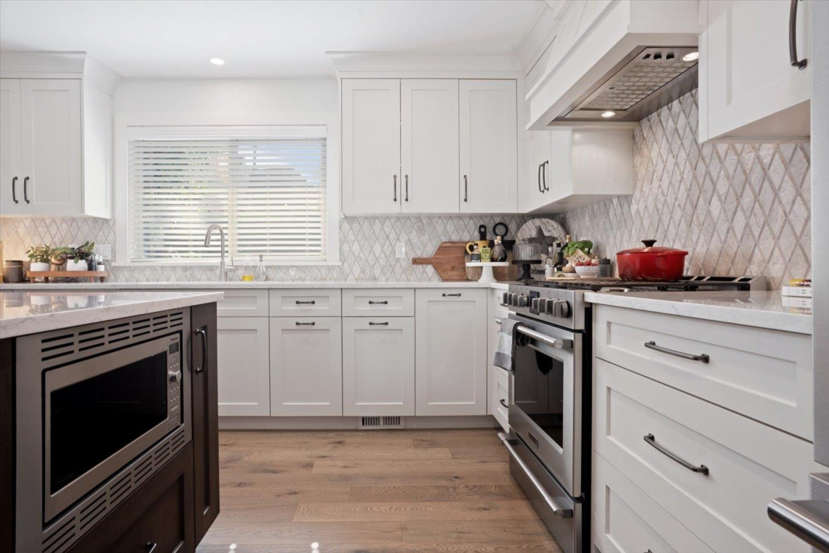 Breakfast Nook Photo of 2167 Essex Drive, Abbotsford, BC