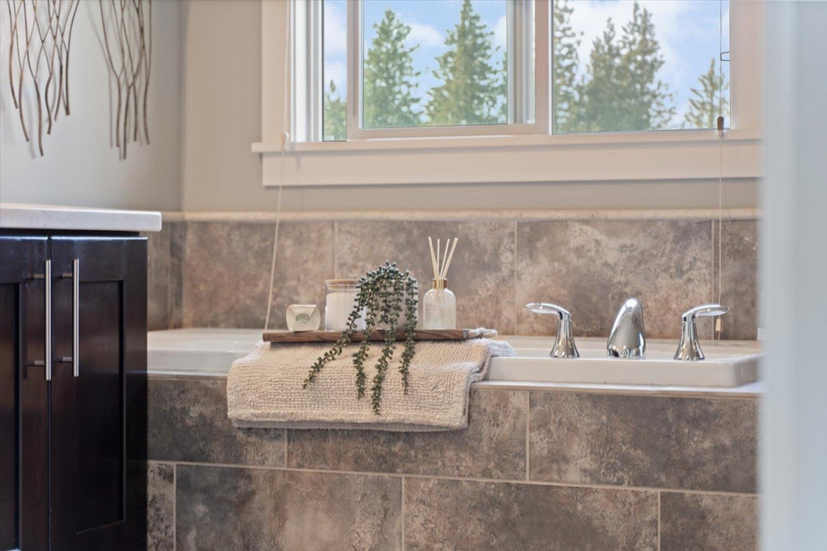 Laundry Room Photo of 2167 Essex Drive, Abbotsford, BC