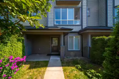 3 8138 204 Street, Langley, BC, Langley — Townhouse for sale