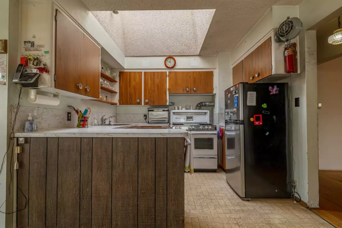 Bedroom 2 Photo of 4638 Royal Oak Avenue, Burnaby, BC