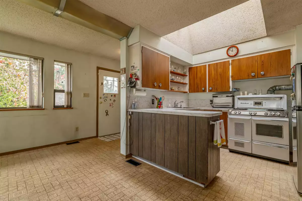 Bedroom 3 Photo of 4638 Royal Oak Avenue, Burnaby, BC